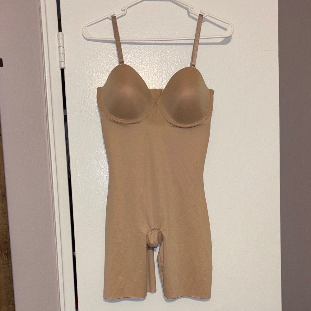 Assets By Spanx Tan Shapewear Bodysuit‎